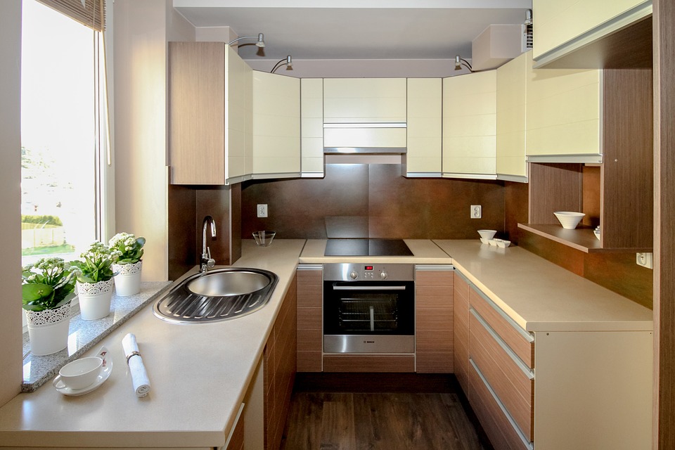 Grandes ideas para decorar cocinas pequeñas: trucos y consejos