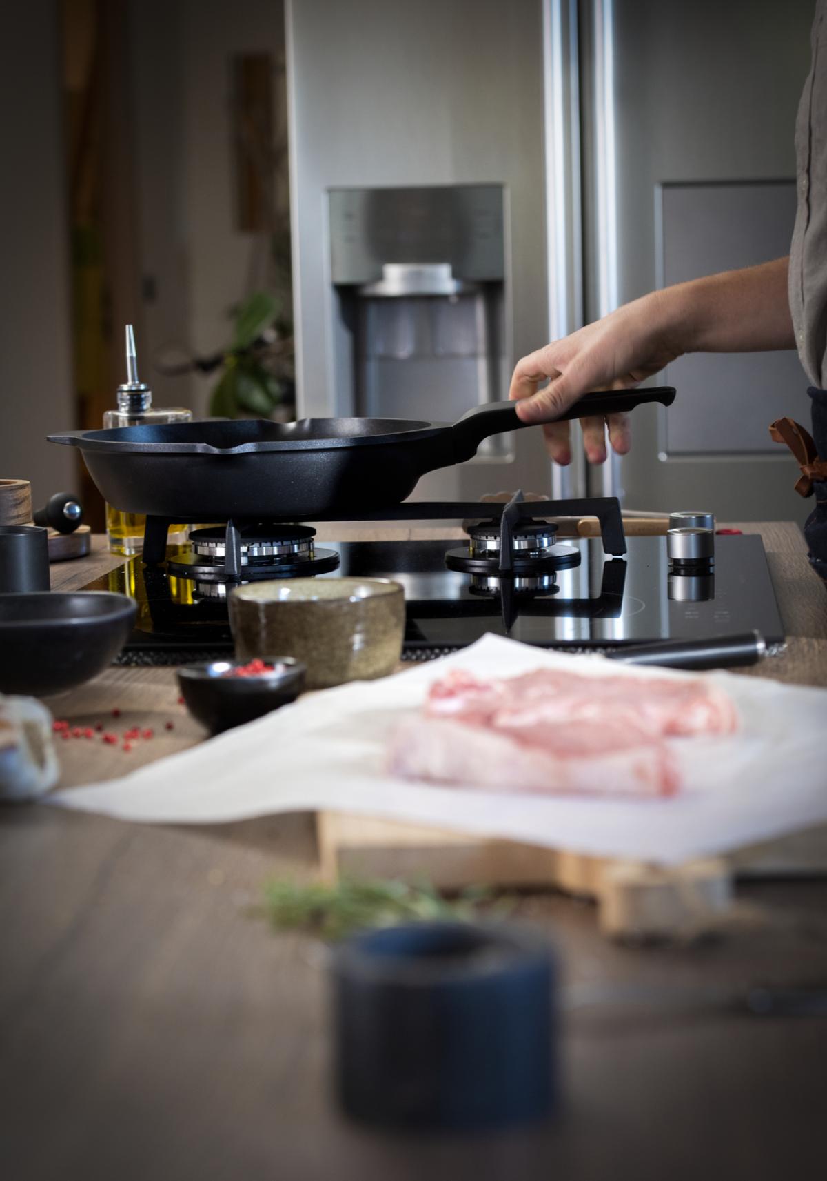 GRILL TEFAL ROBUSTO E2494044 GRILL 26 CM INDUCCION