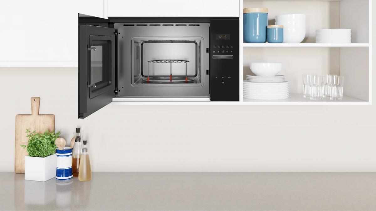 MICROONDAS INT. BALAY 3CG5172N2 20L C-GRIL CRIST.NGO