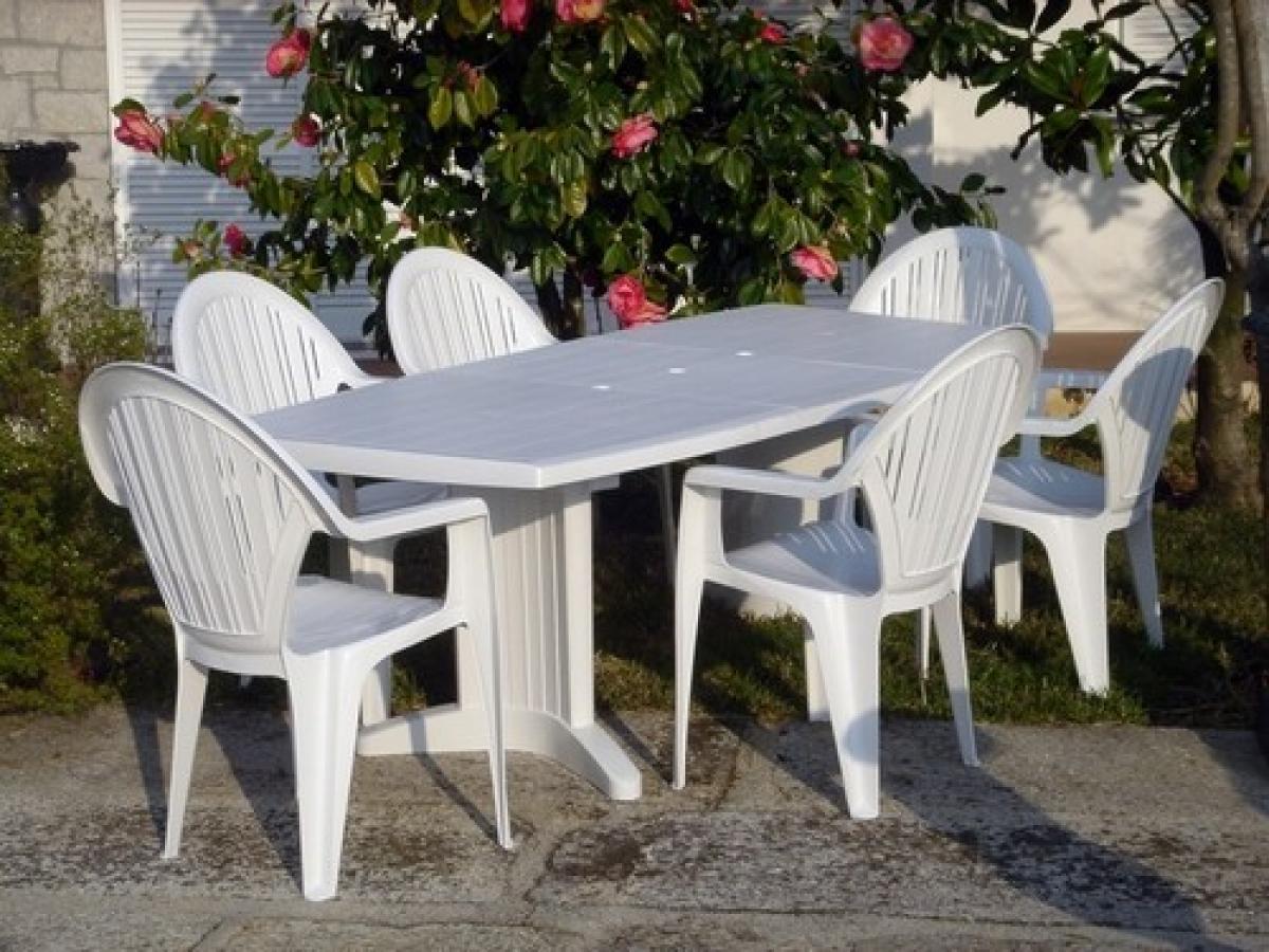 Mesa SIL, blanca, ovalada, ampliable 165/225 x 95 cms.