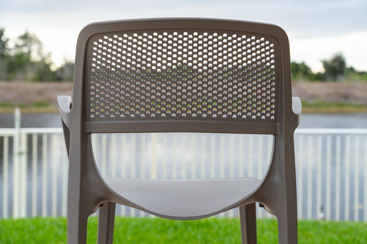 Sillón VERDI, apilable, polipropileno antracita