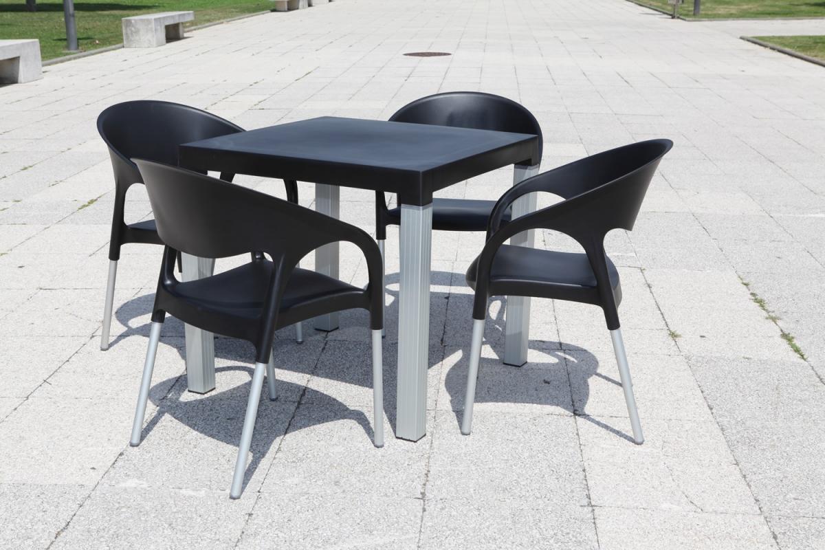 Sillón MOON, aluminio, polipropileno negro