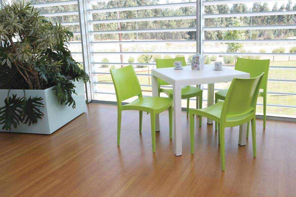 Mesa DITA, polipropileno blanco, 80 x 80 cms