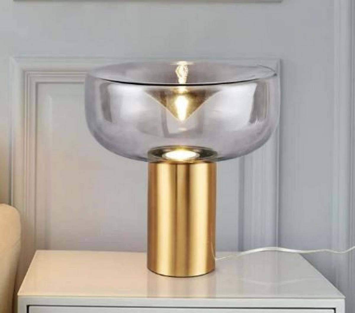 Lámpara HEROLD, sobremesa, metal dorado, tulipa de cristal