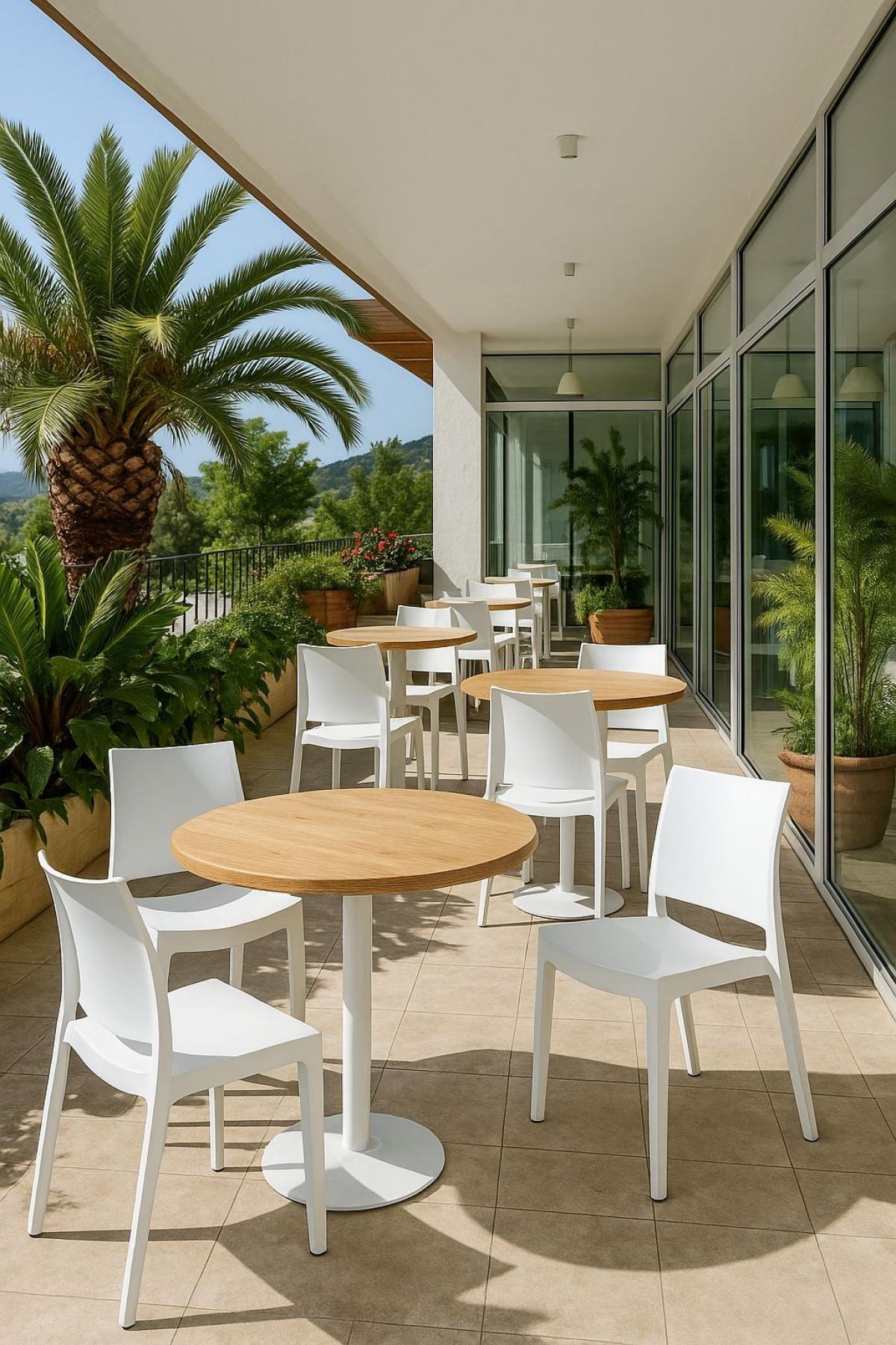 Silla CAPRI, apilable, tratamiento anti UV, polipropileno blanco