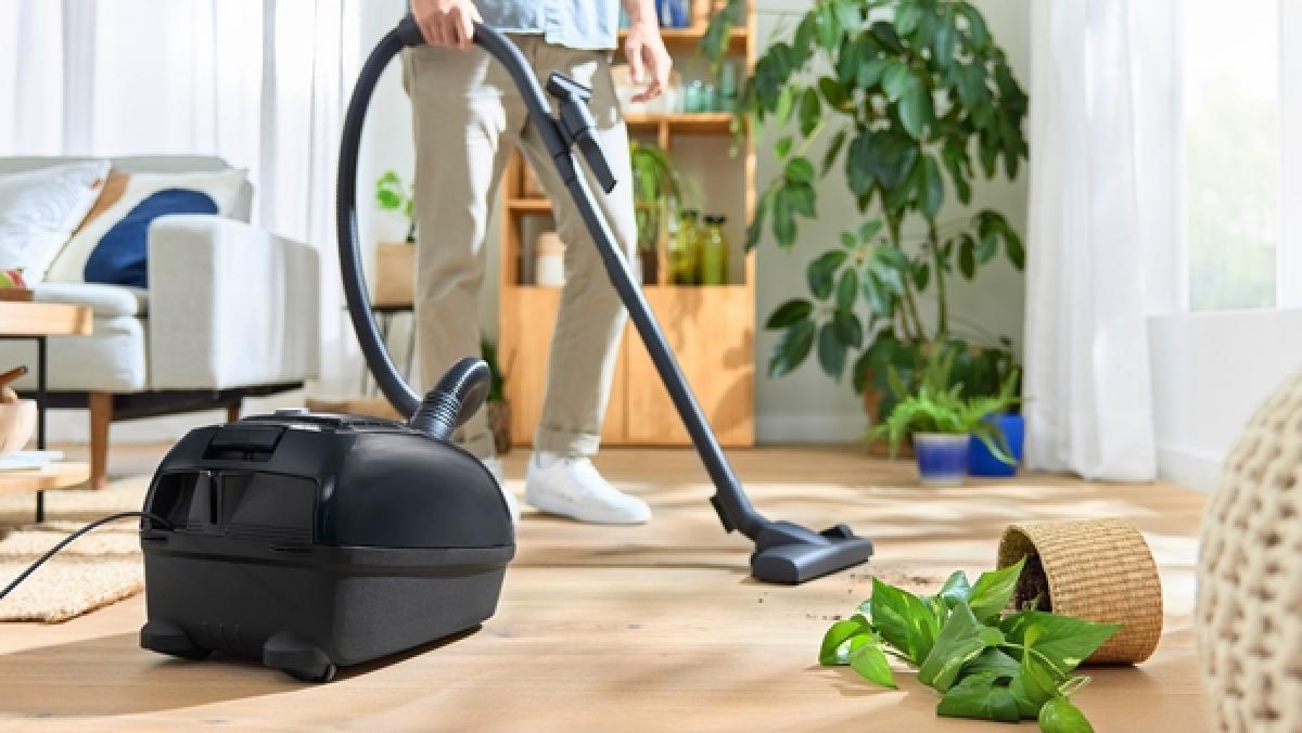 ASPIRADORA TRINEO C-BOLSA BOSCH BGB38BA3T SERIE 4 NEGRO