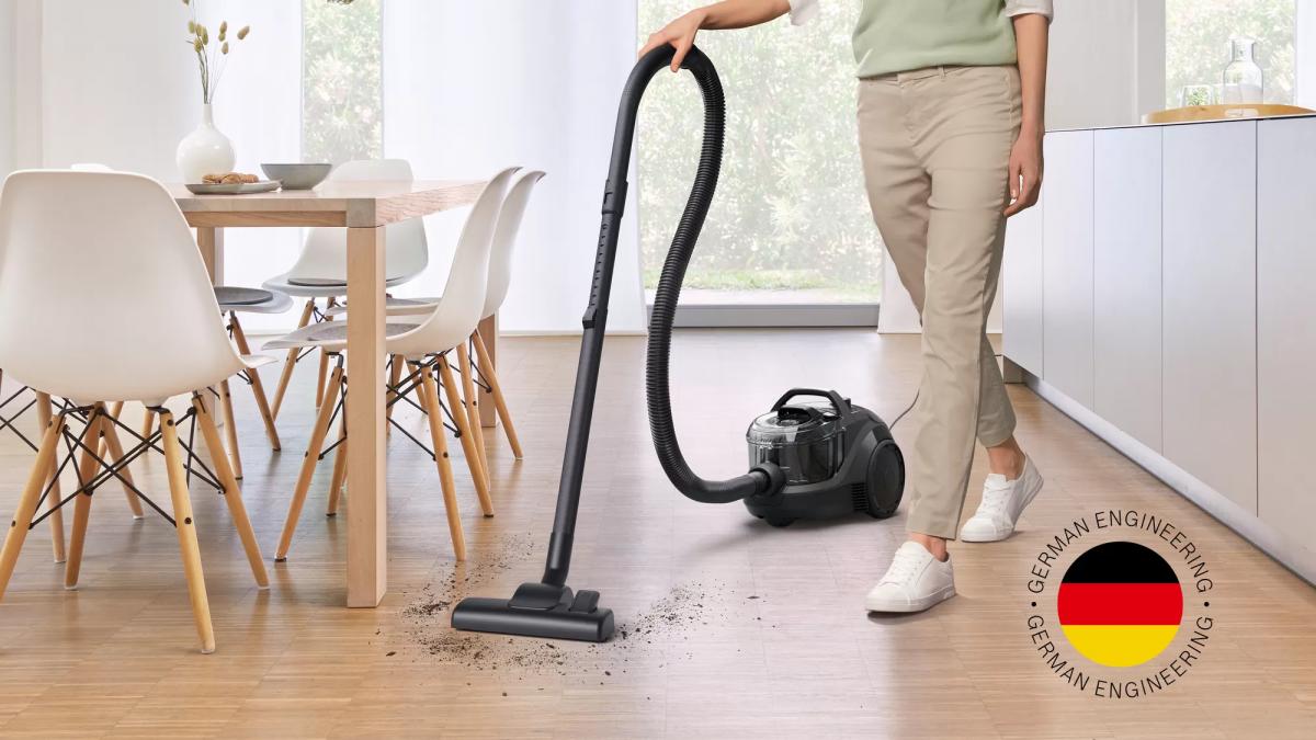 ASPIRADORA TRINEO SIN BOLSA BOSCH BGC21X200 SERIE 4 NEGRO
