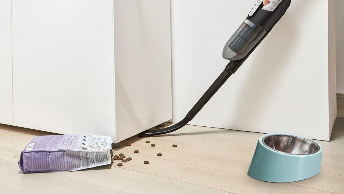 ESCOBA BOSCH BBH3ZOO28 S-CABLE 25,2V 55MIN AUT.