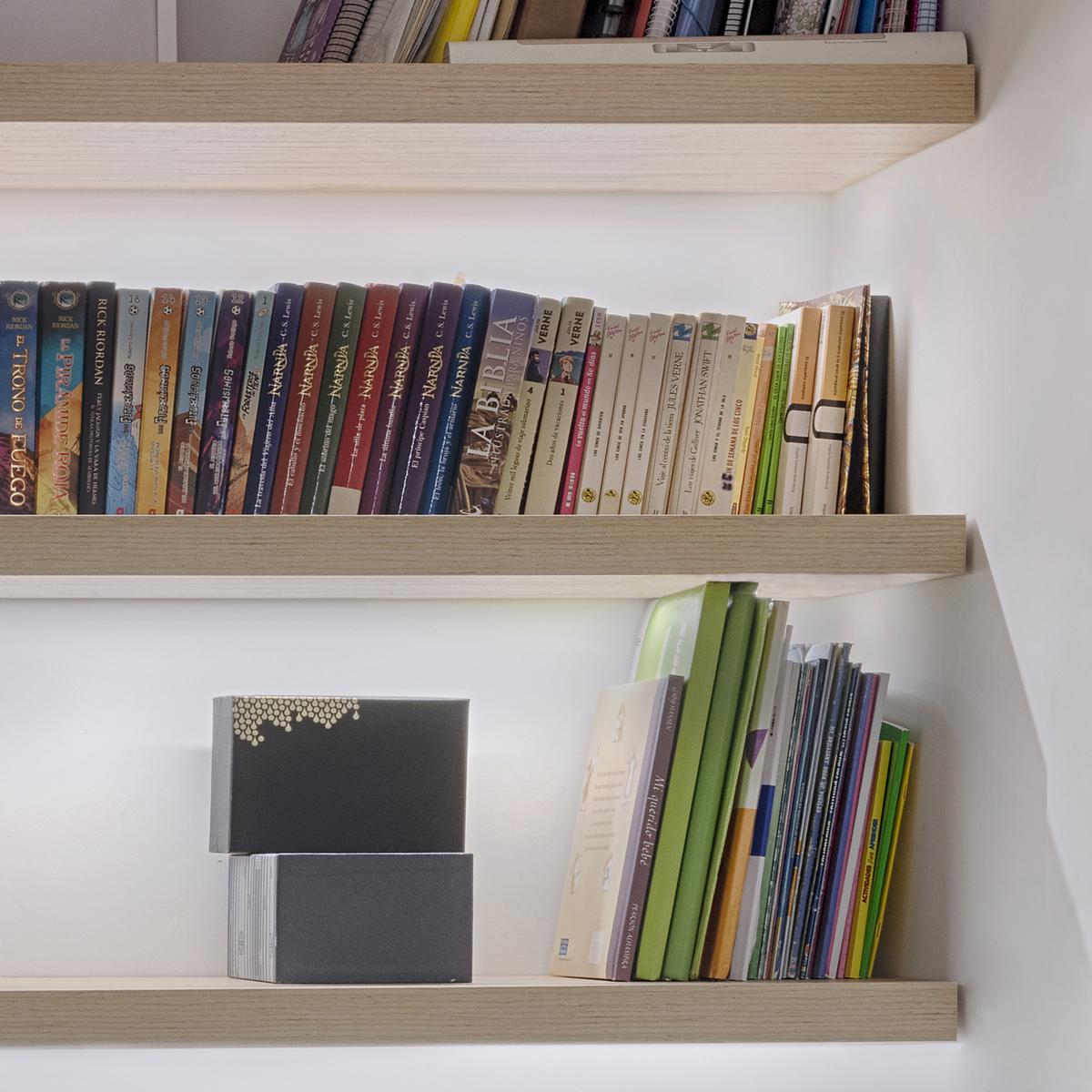 Soporte oculto para estante de madera Mirage