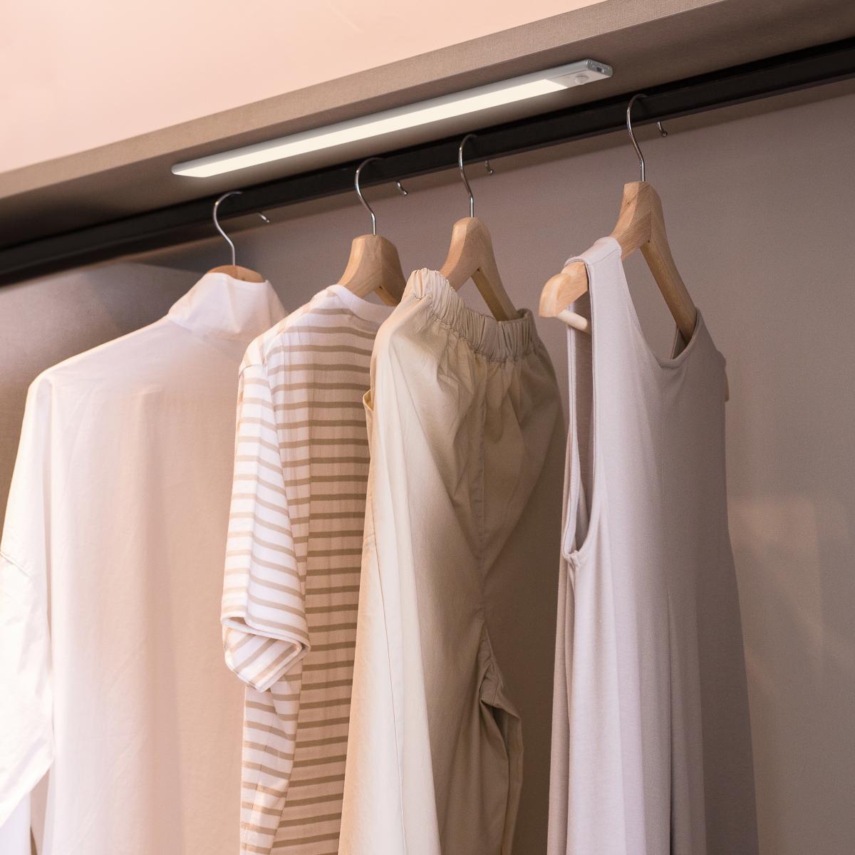 Aplique LED recargable por USB Kaus con sensor de movimiento