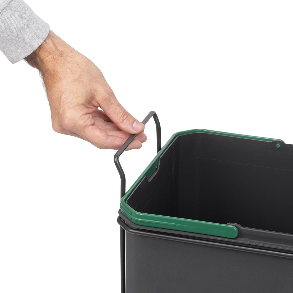 Contenedor de reciclaje Recycle de 35 L para cocina, fijación inferior y extracción manual