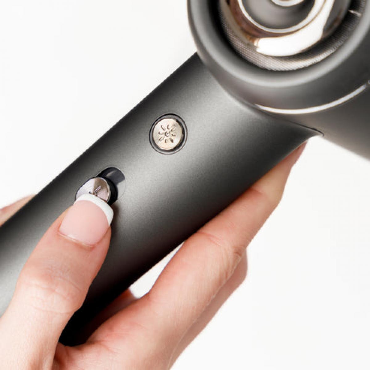 SECADOR TAURUS EST9003920L HD20000D DIGITAL FORCE 2000 IONIC 1800W