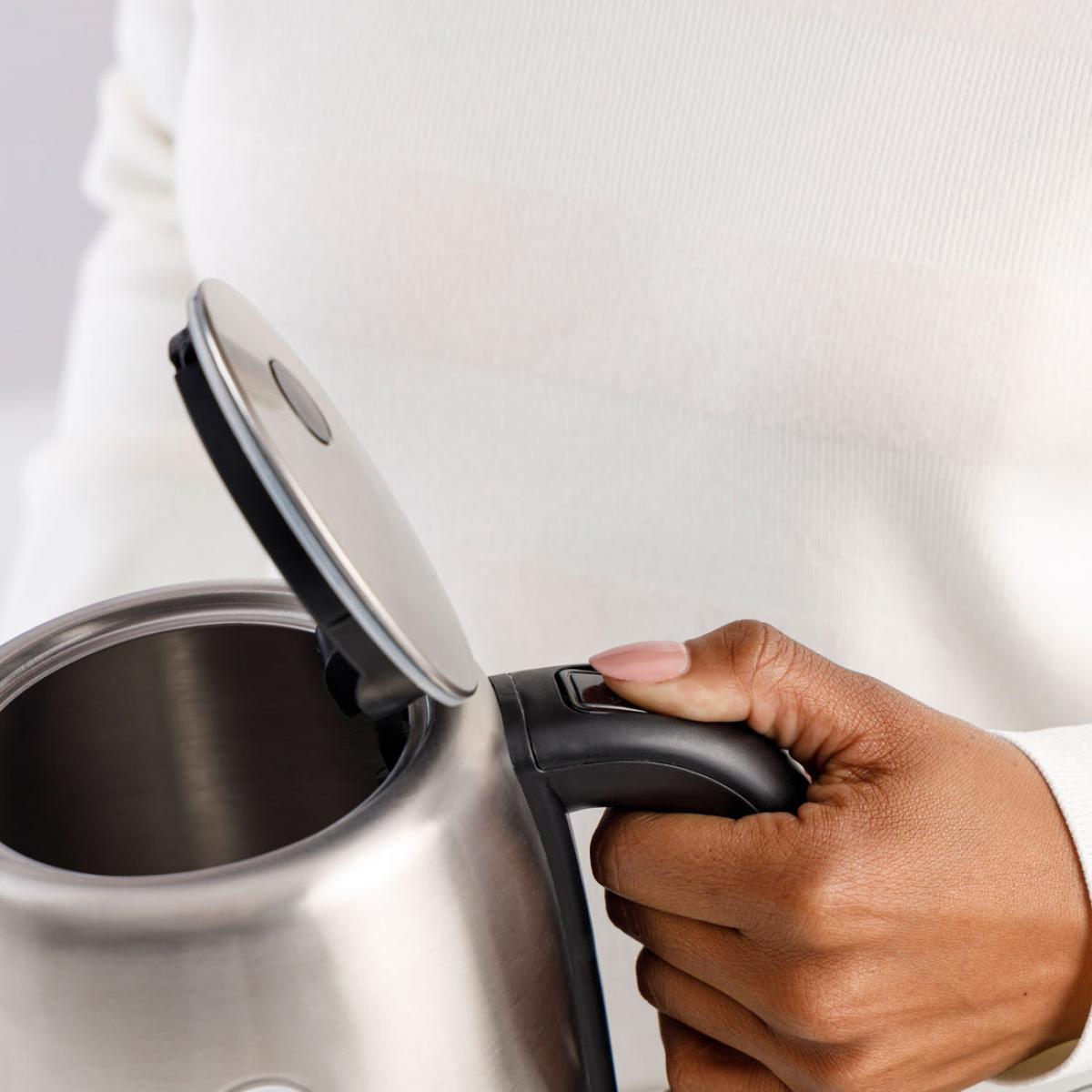 HERVIDOR TAURUS 958563000 KE2206X SELENE COMPACT 2200W 1L INOX