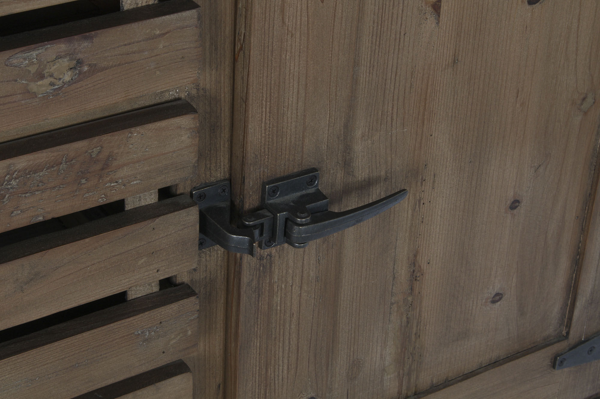 Buffet pino reciclado metal 160x45x85 natural