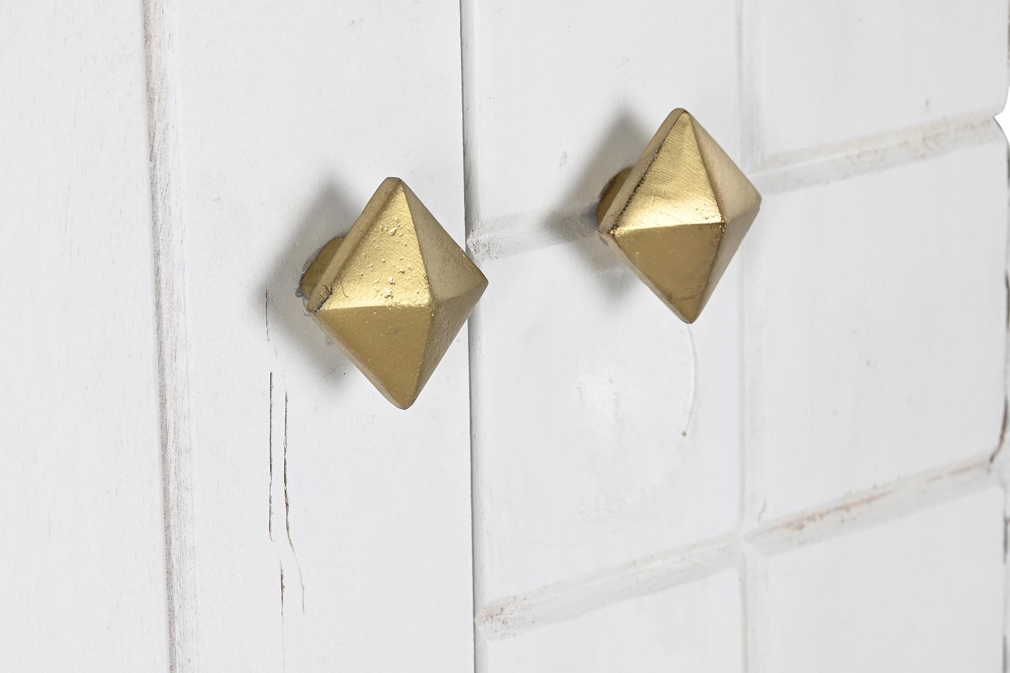 Aparador mango metal 91x44x152 blanco