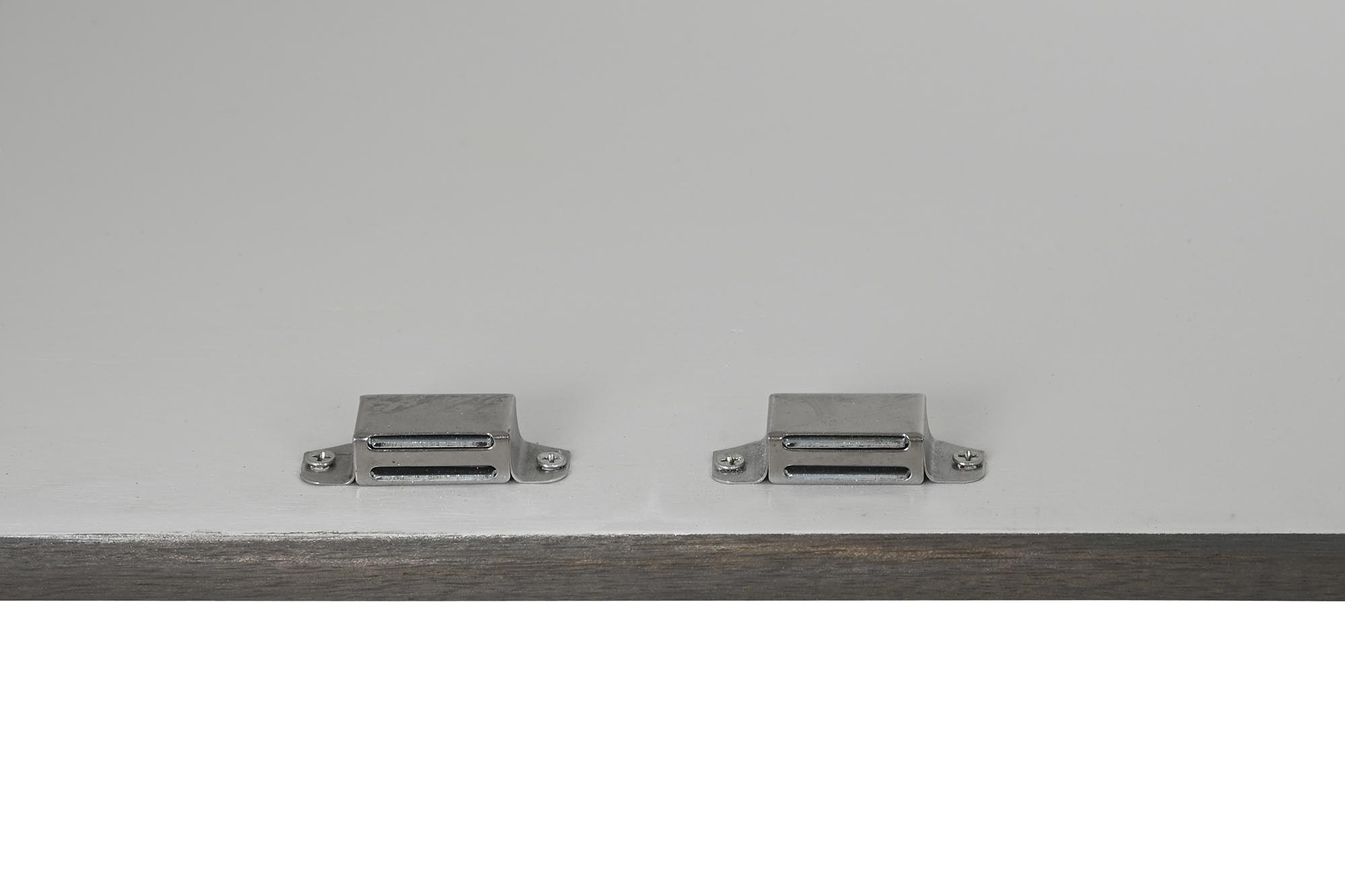 Aparador mango laton 93x41x114 rombo blanco