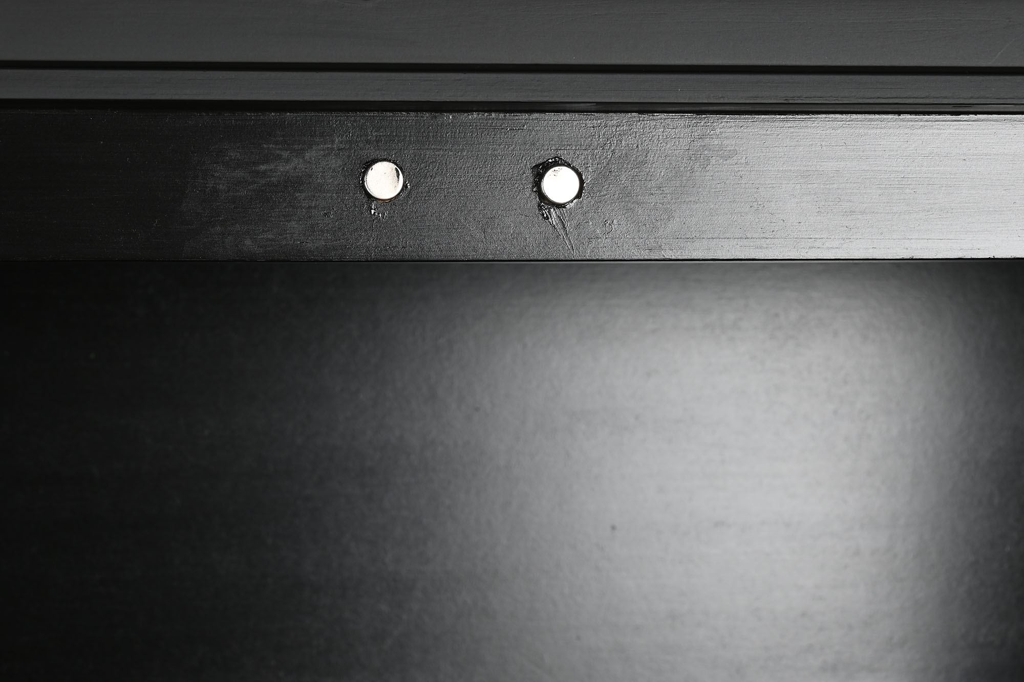 Aparador hueso resina 100x40x140 taracea negro