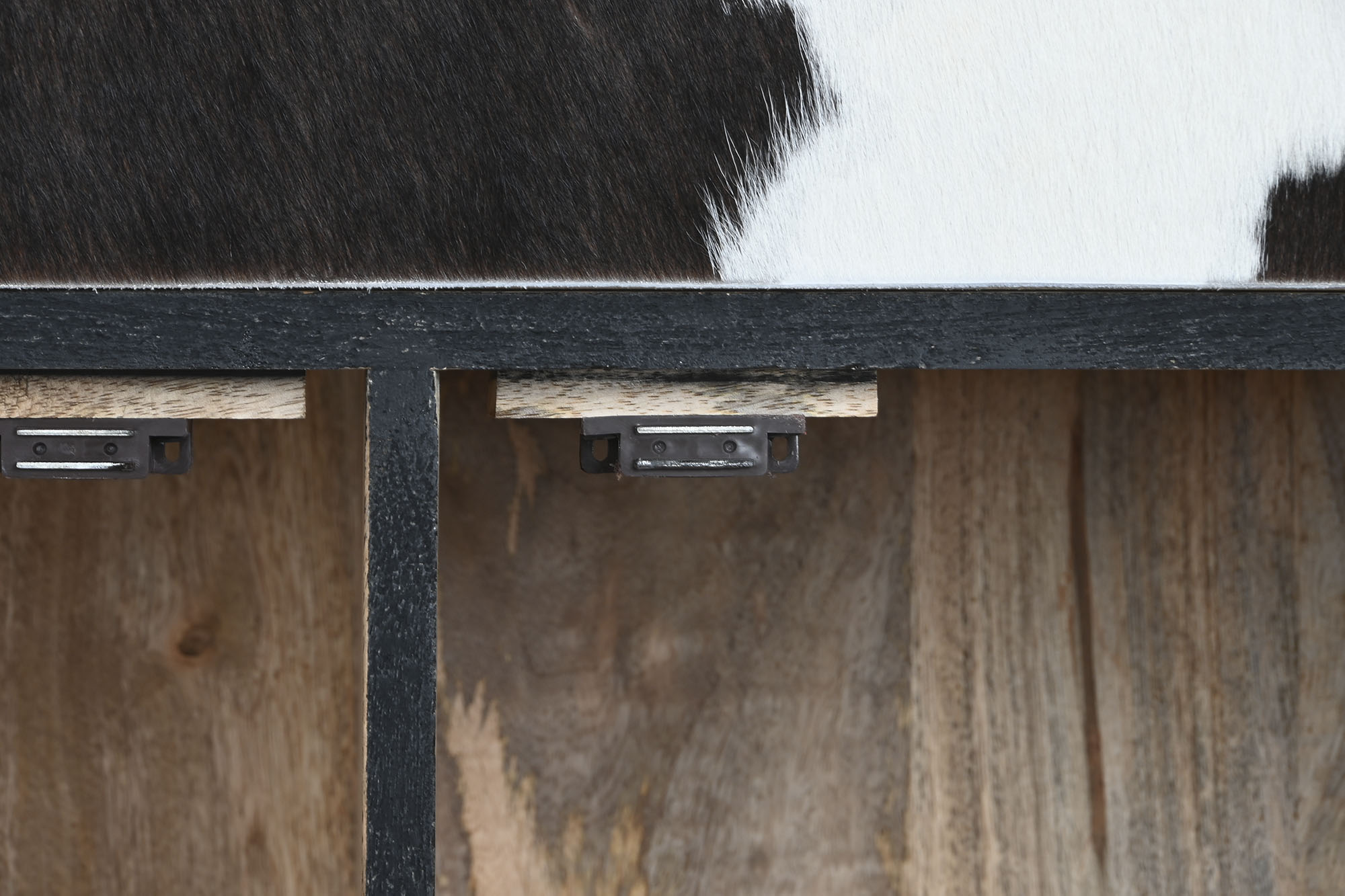 Buffet mango piel 172x45x90 vaca