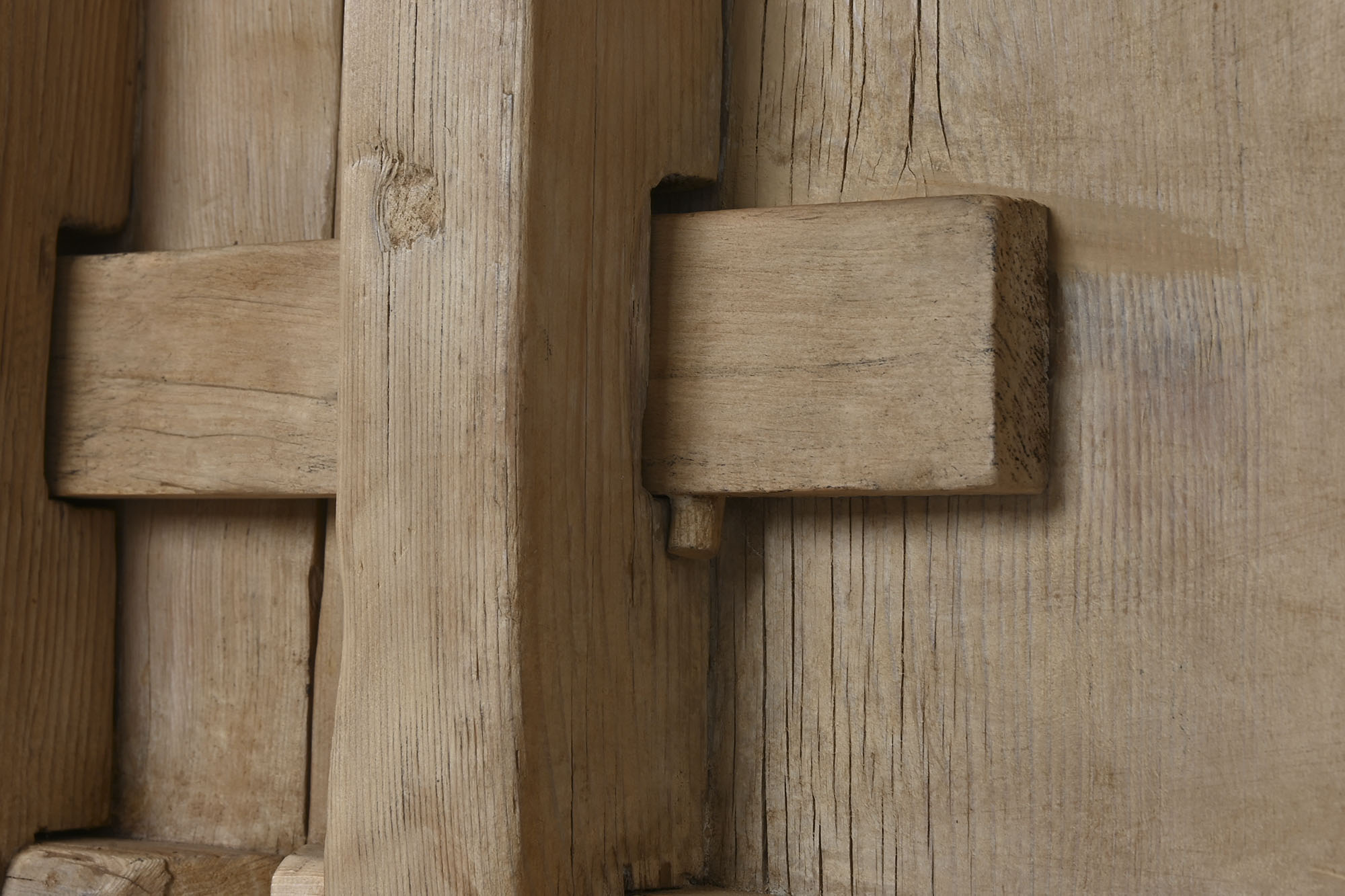 Aparador olmo macizo 230x48x96 96,00 natural