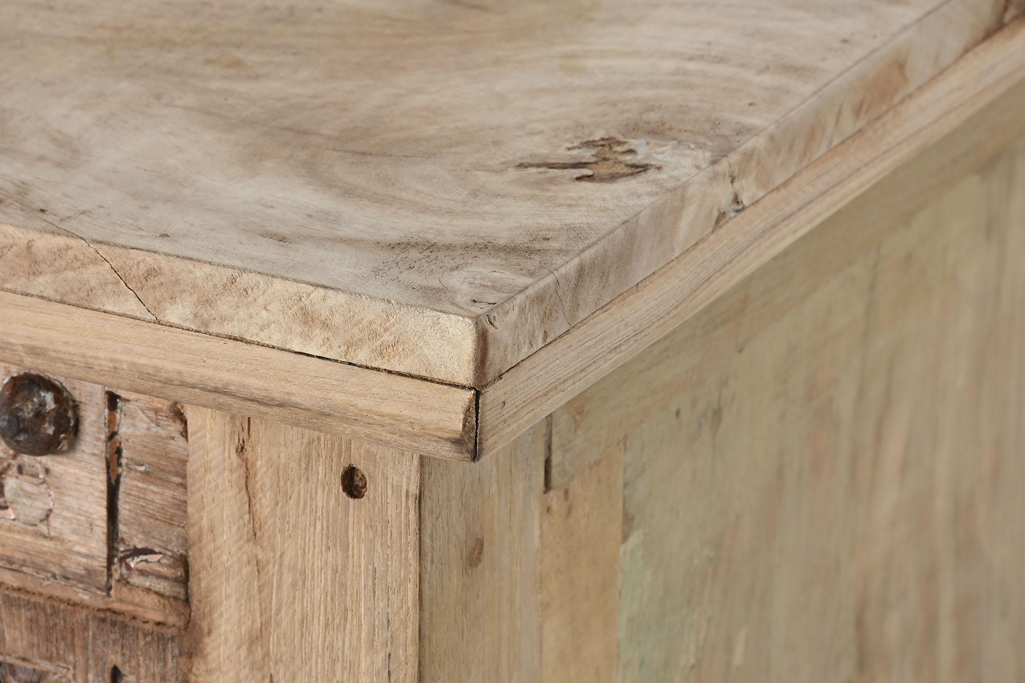 Mueble tv madera tallada 194x50x63 pieza unica