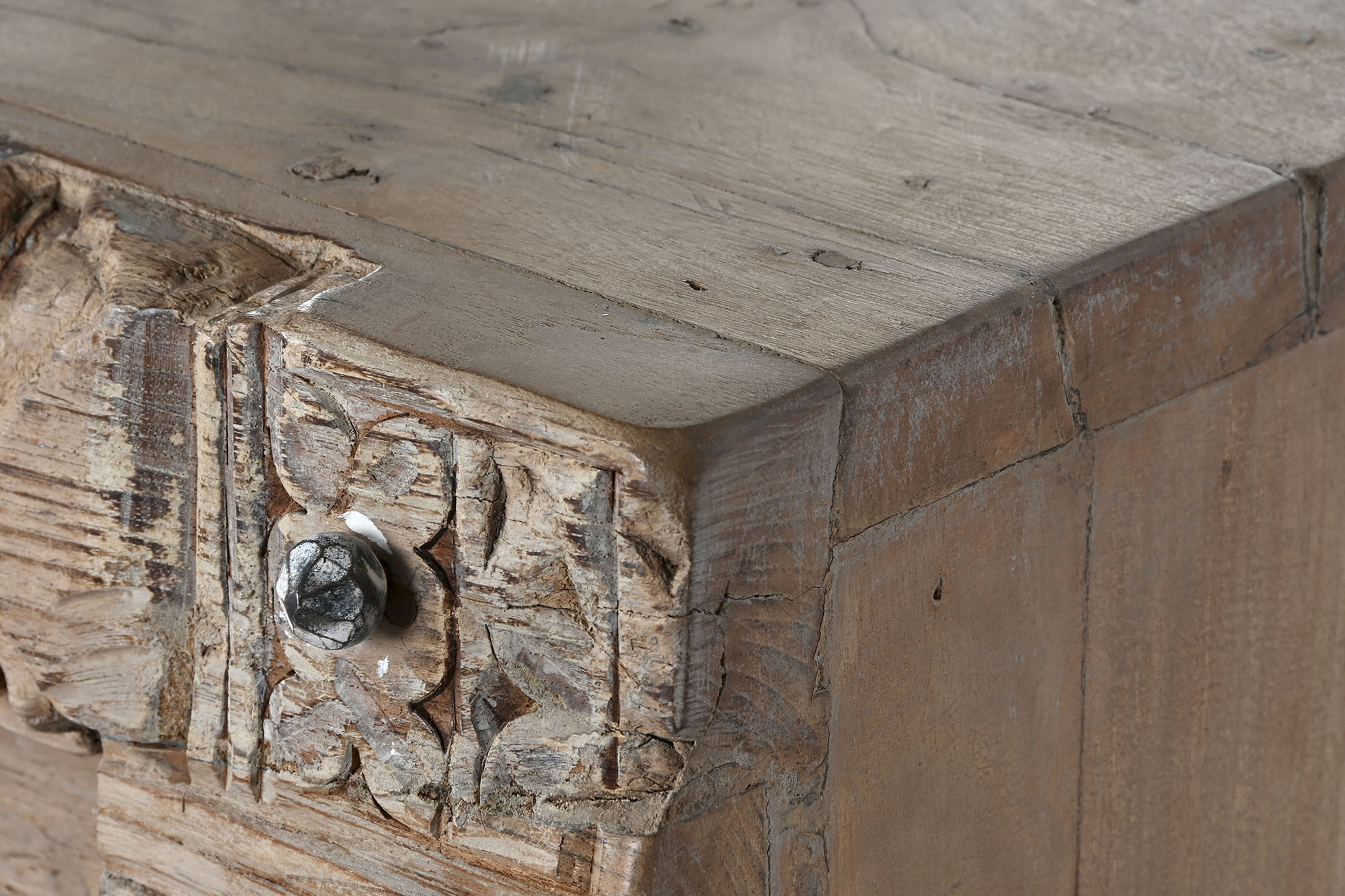 Aparador madera 167x51x92 pieza unica surtida