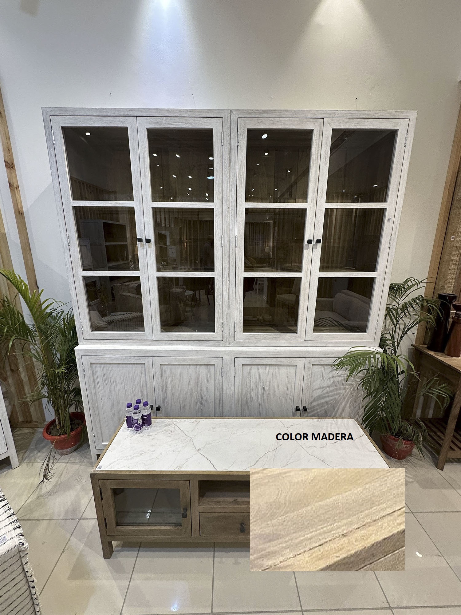 Vitrina mango cristal 200x45x230 natural