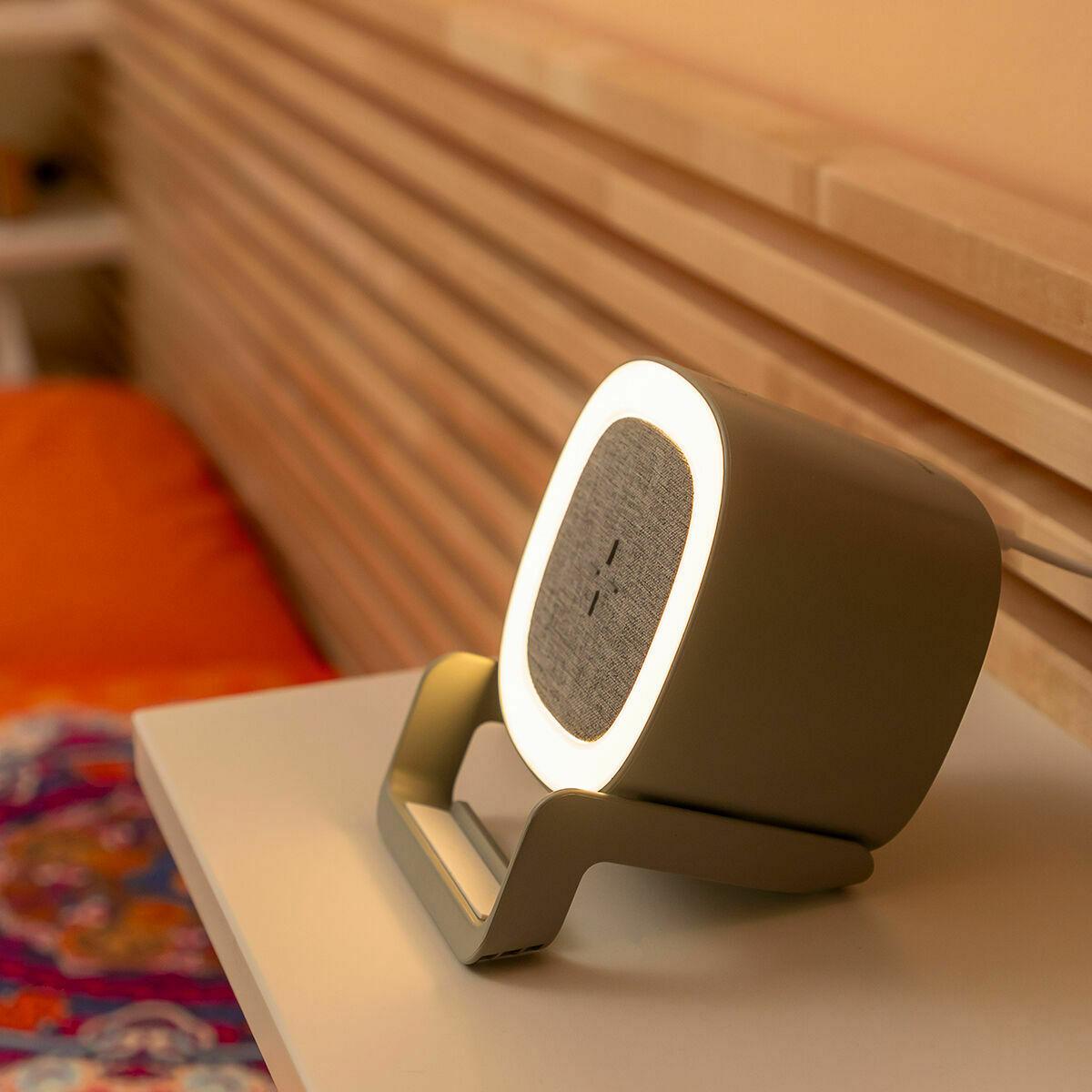 Altavoz Cargador Inalámbrico con LED InnovaGoods 4 IN 1 SPEAKER (Reacondicionado A)