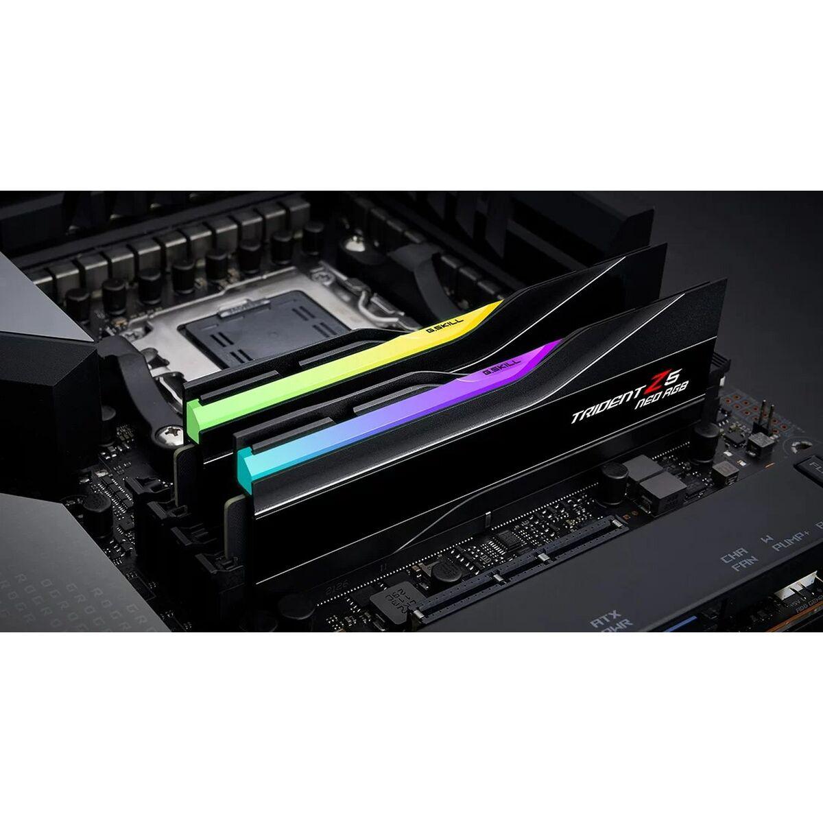 Memoria RAM GSKILL Trident Z5 Neo RGB F5-6000J2636H32GX2-TZ5NR 64 GB DDR5 6000 MHz