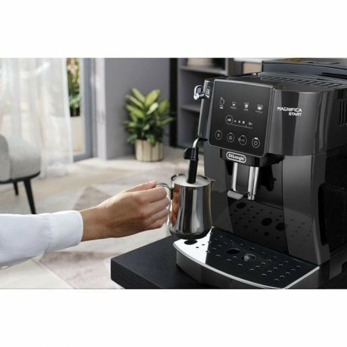 Cafetera Superautomática DeLonghi Magnifica Start 15 bar Negro