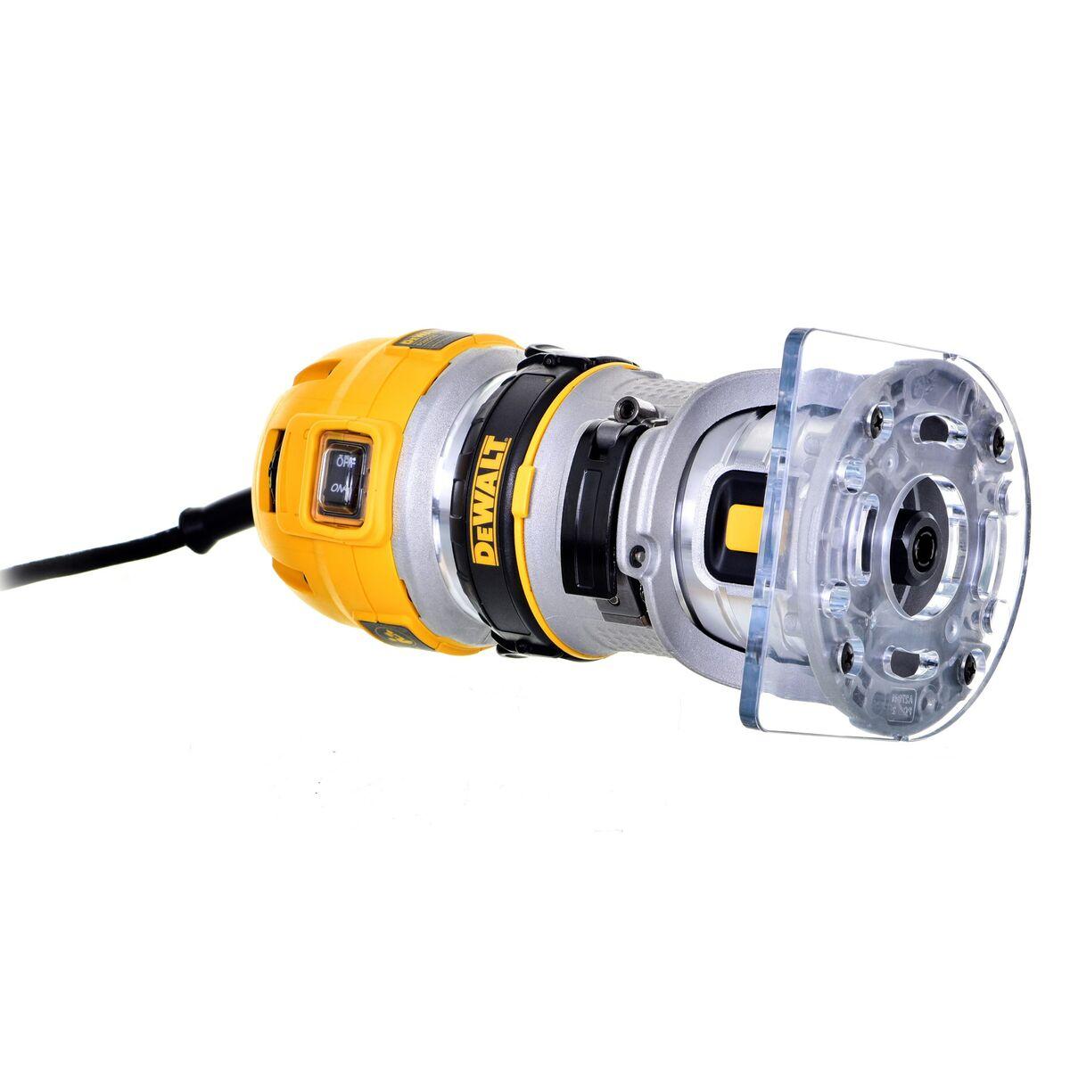 Fresadora Dewalt D26200-QS 620 W