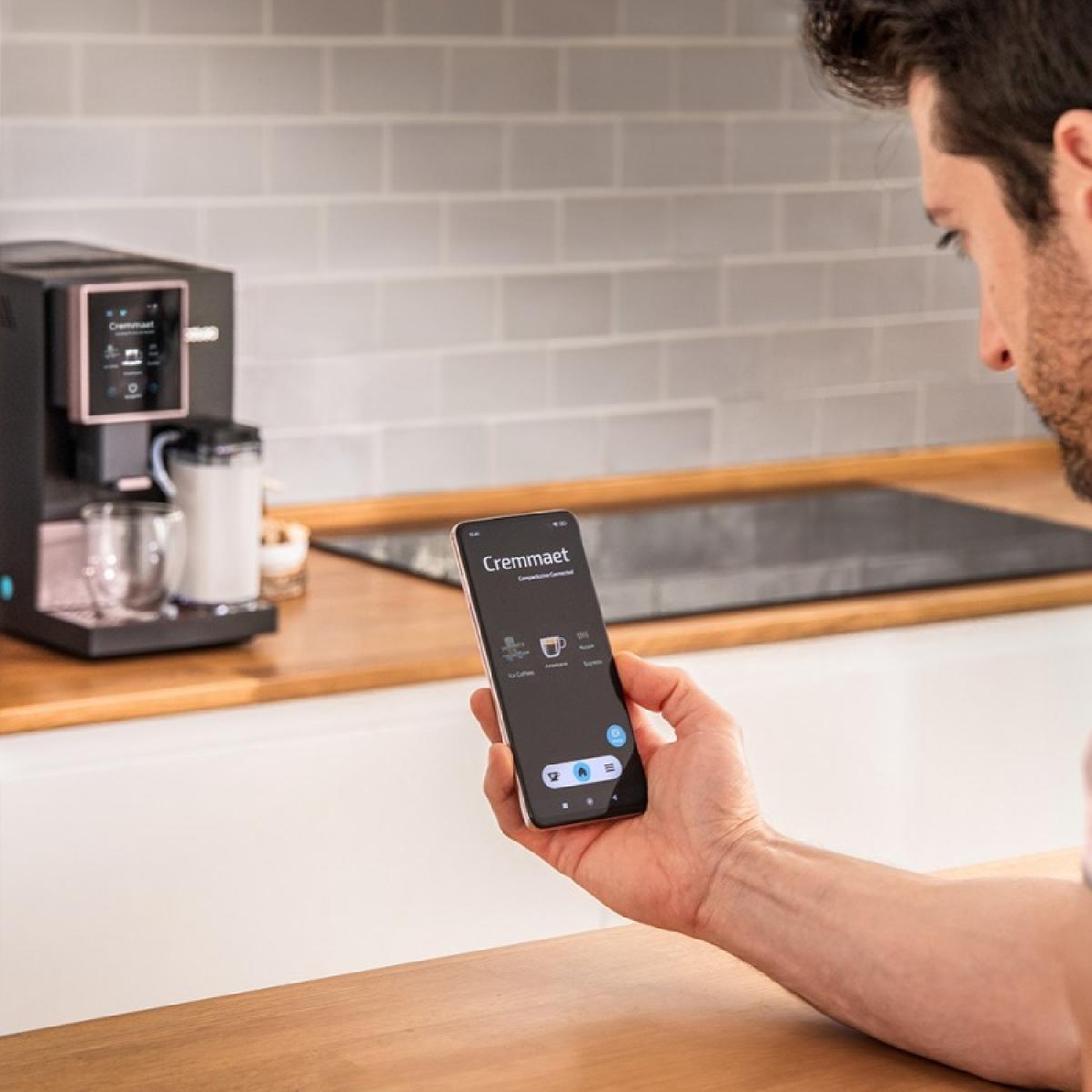 Cecotec Cafeteras superautomáticas Cremmaet Compactccino Connected Black Rose