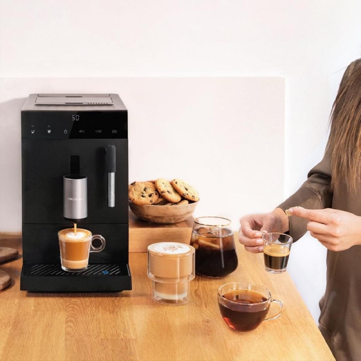 Cecotec Cafeteras superautomáticas Cafetera Superautomática Cremmaet Compact Steam