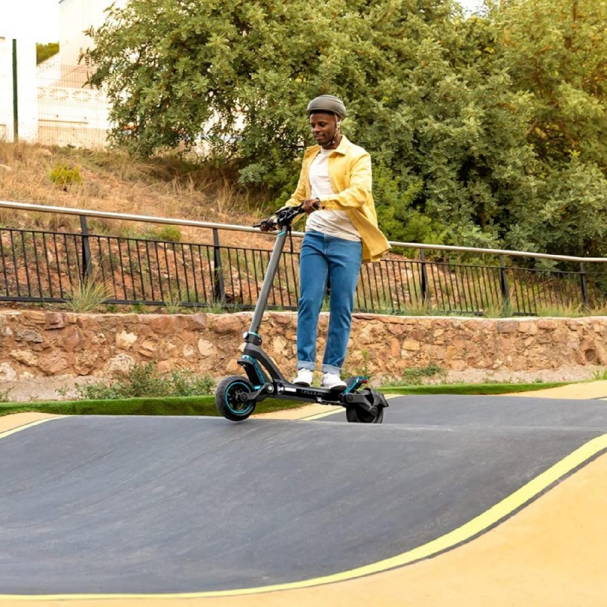 Cecotec Patinetes eléctricos All-terrain Patinete eléctrico Bongo Z City