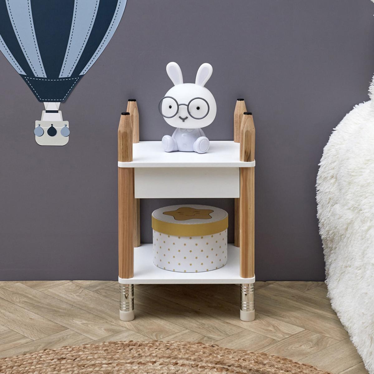 Mesita de noche lápiz