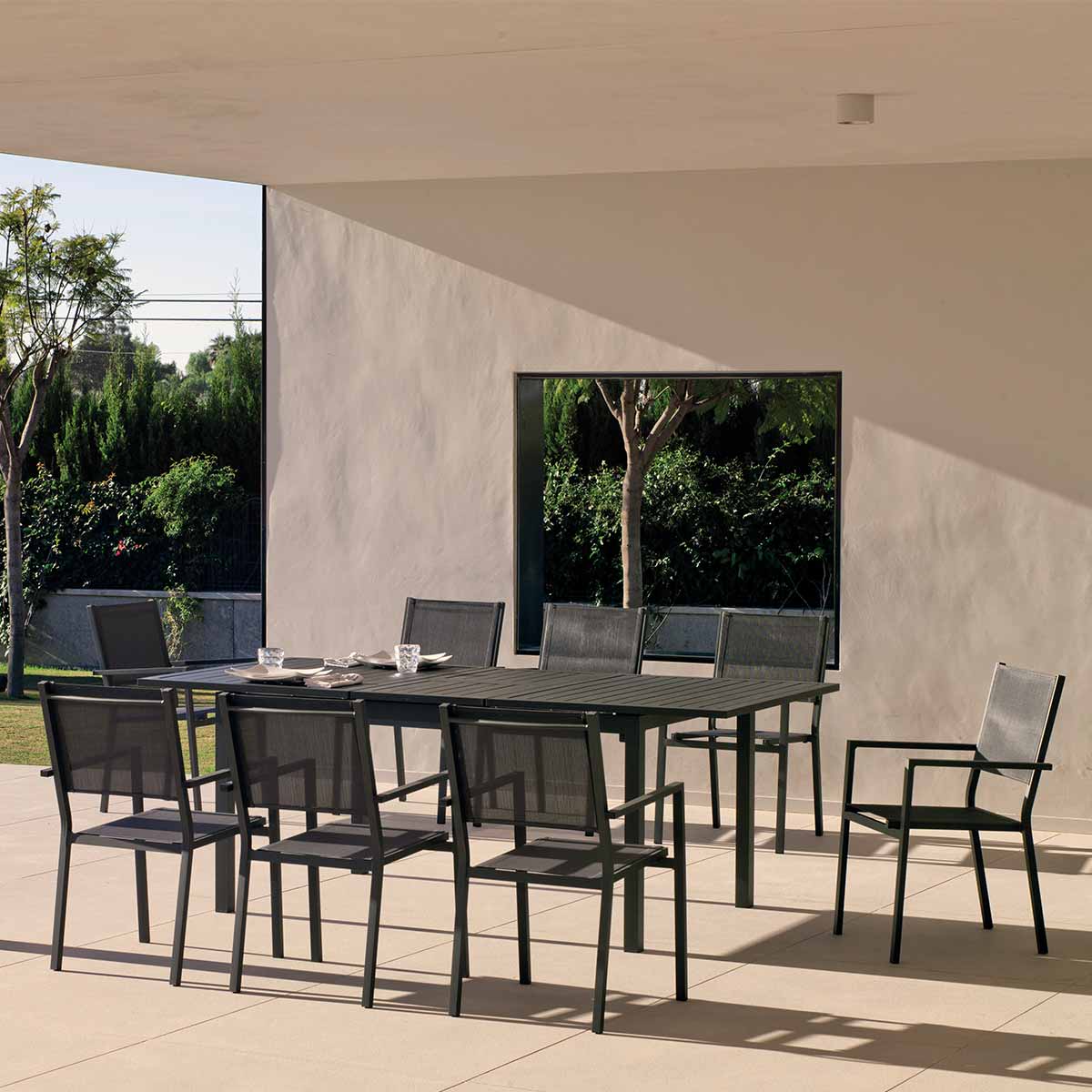 Conjunto de jardín mesa extensible y 8 sillas GLINDERY