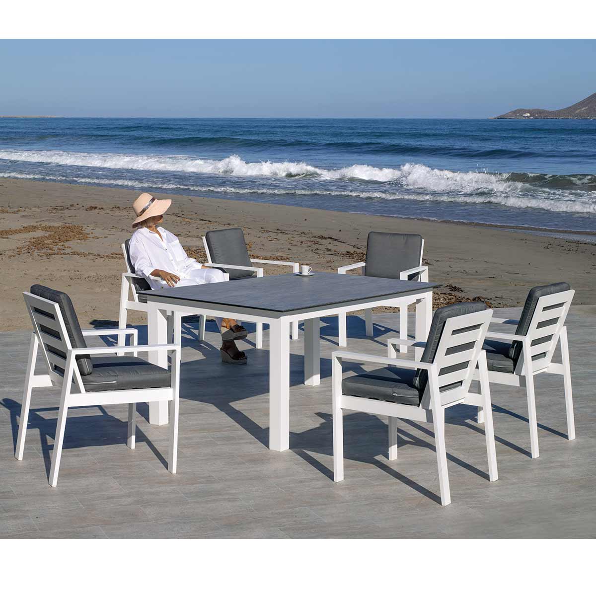 Conjunto jardín mesa y 8 sillas ZUFER
