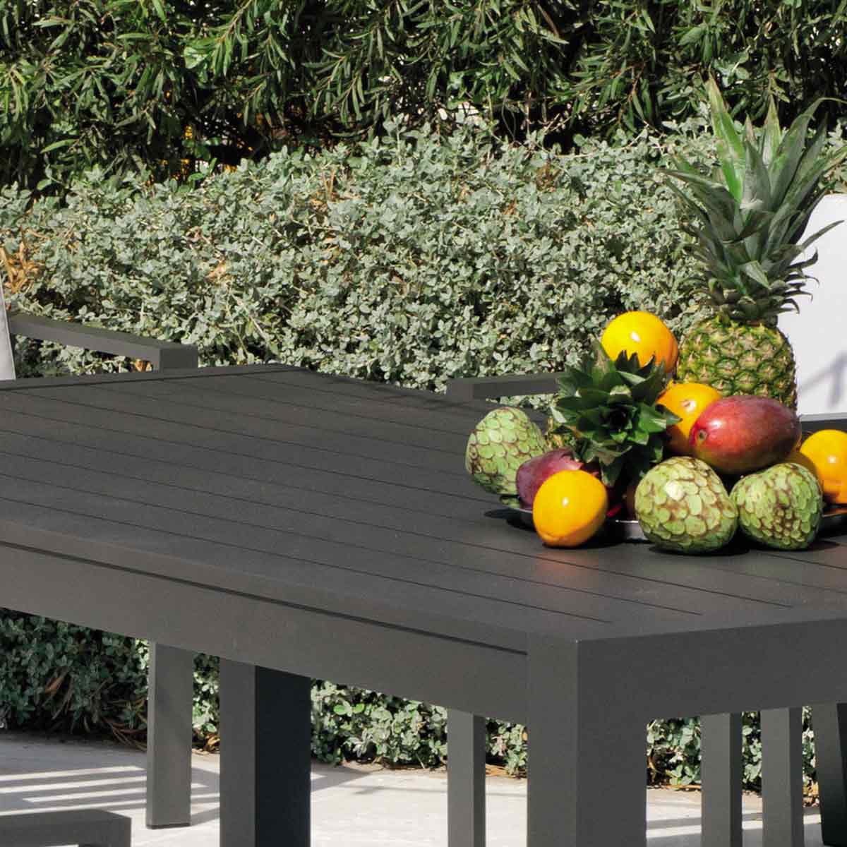 Conjunto de jardín mesa y 8 sillas ZUFER 