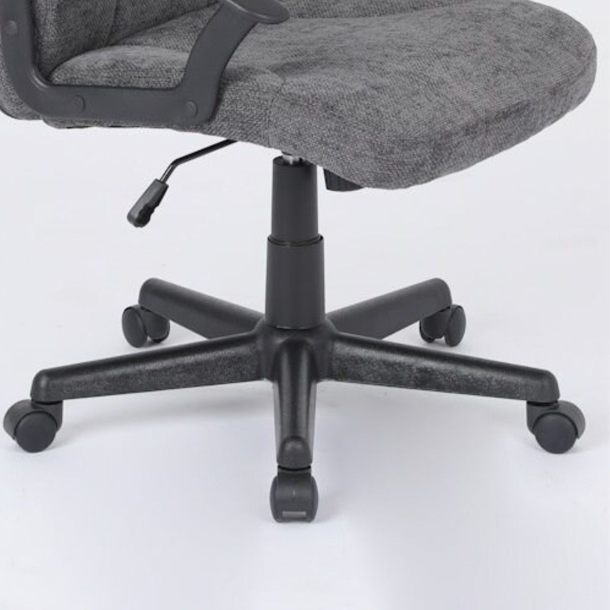 Silla oficina tela gris oscura-estructura negra modelo TYR 