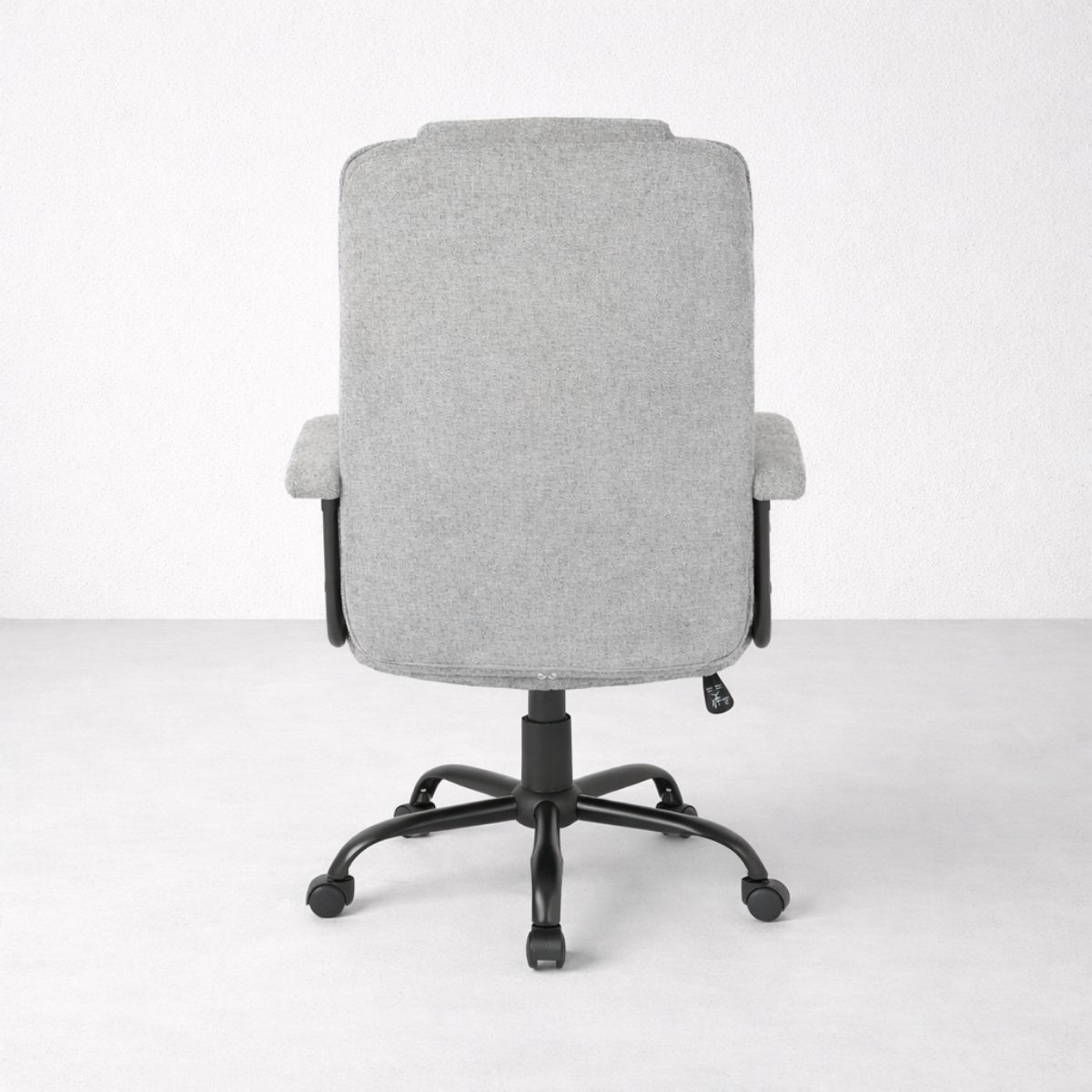 Silla oficina tela gris claro-estructura negra modelo ODIN 