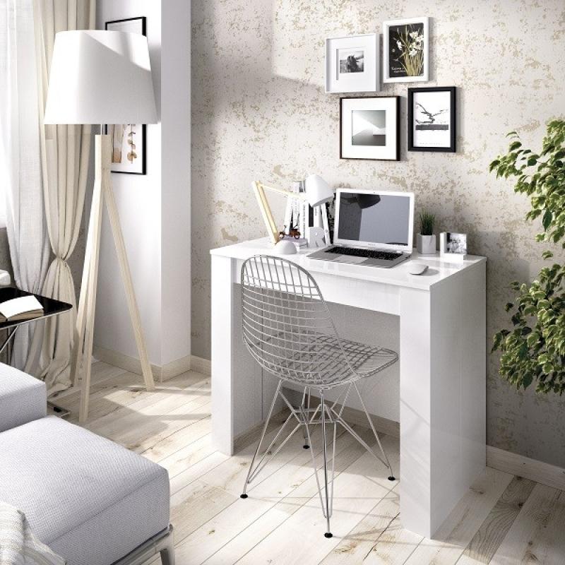 Consola escritorio extensible acabado blanco brillo al mejor precio.