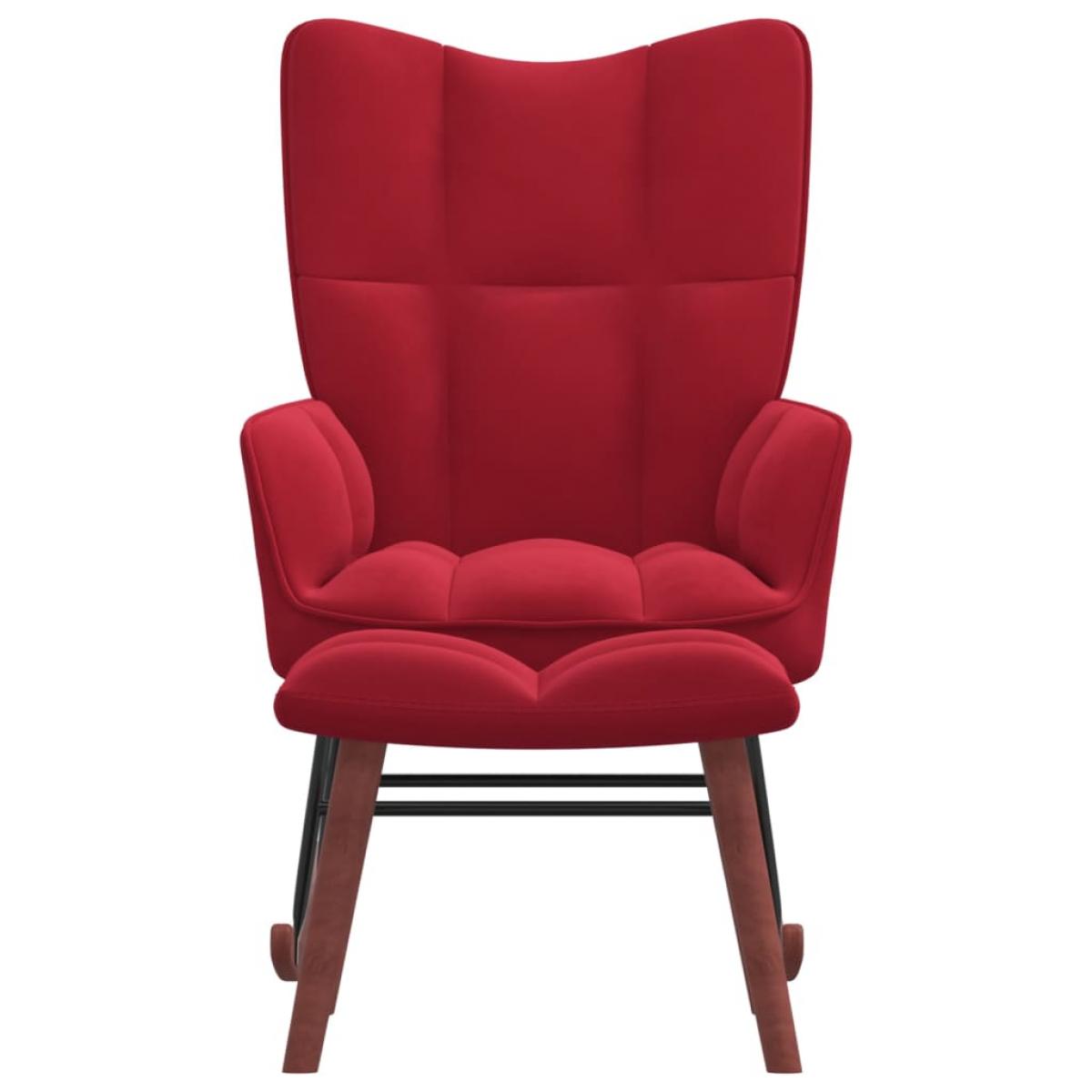 Silla mecedora con reposapiés terciopelo rojo tinto