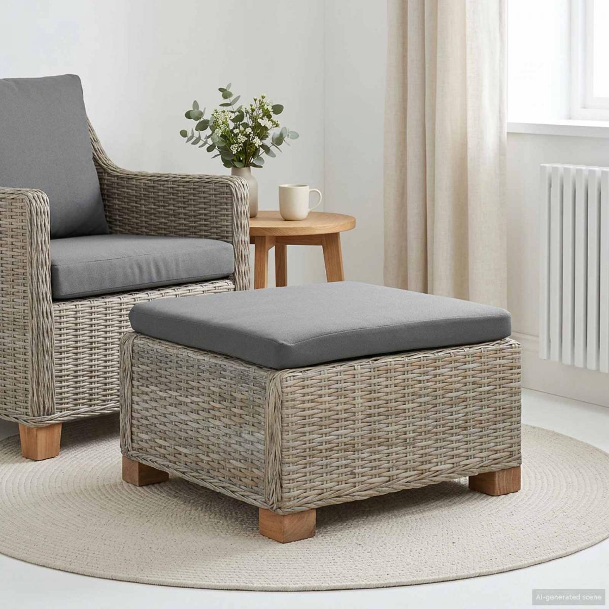 Reposapiés con cojín GENDT Ratán natural Gris Kubu