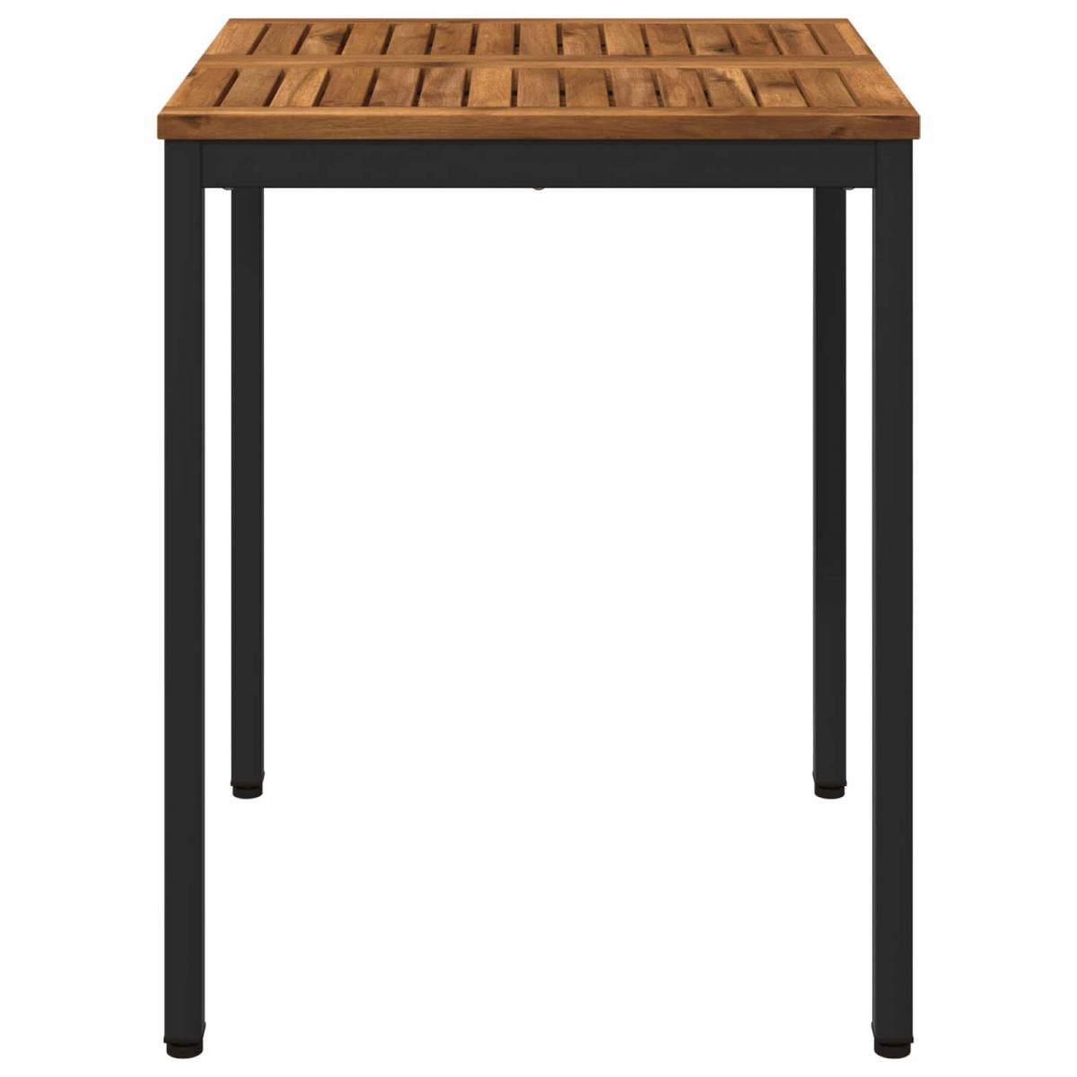 Mesa de cena de jardín