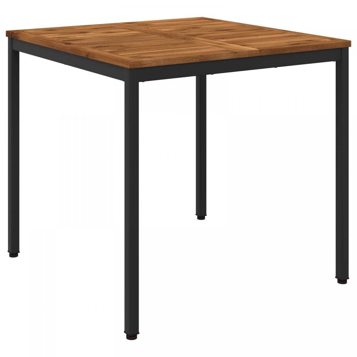 Mesa de cena de jardín