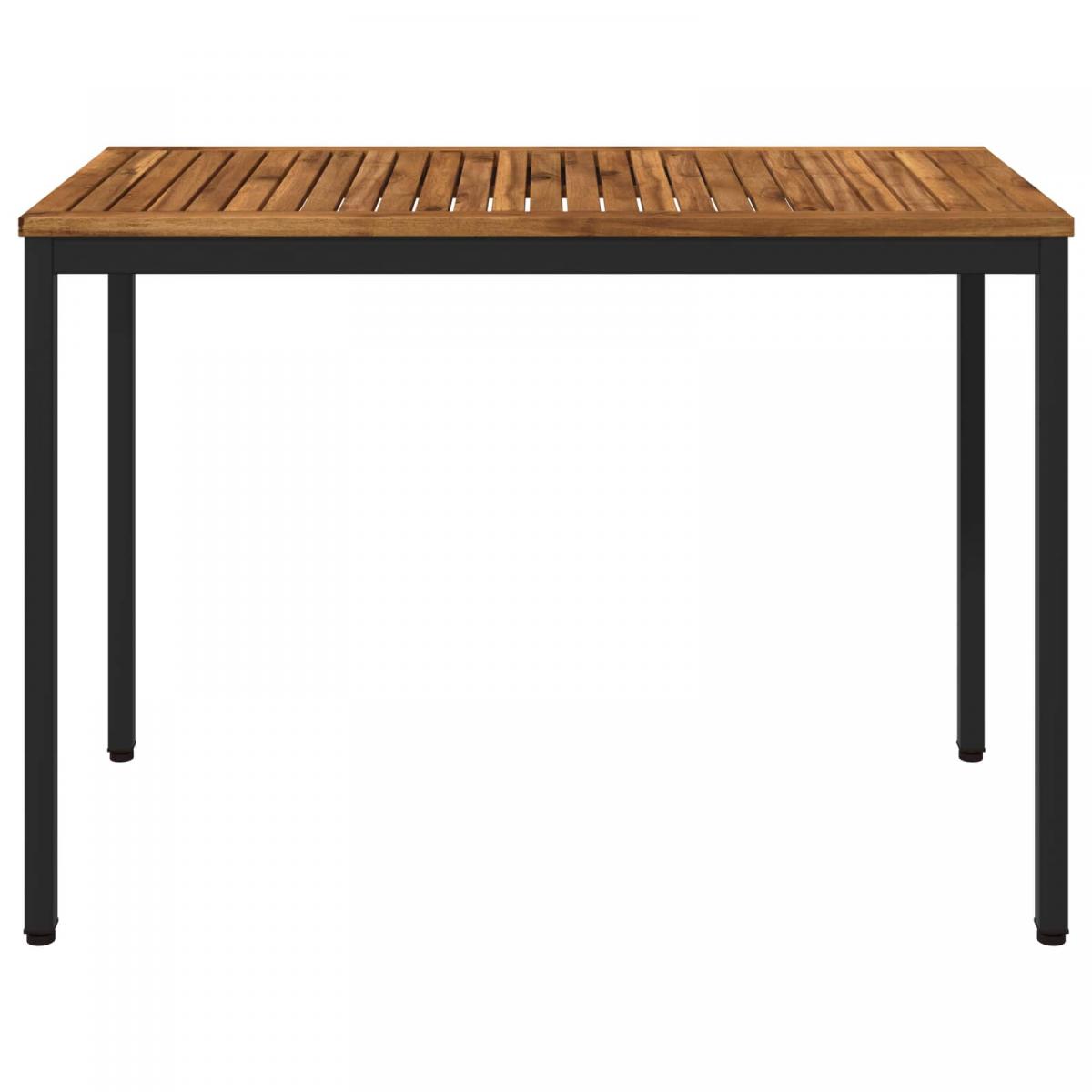 Mesa de cena de jardín