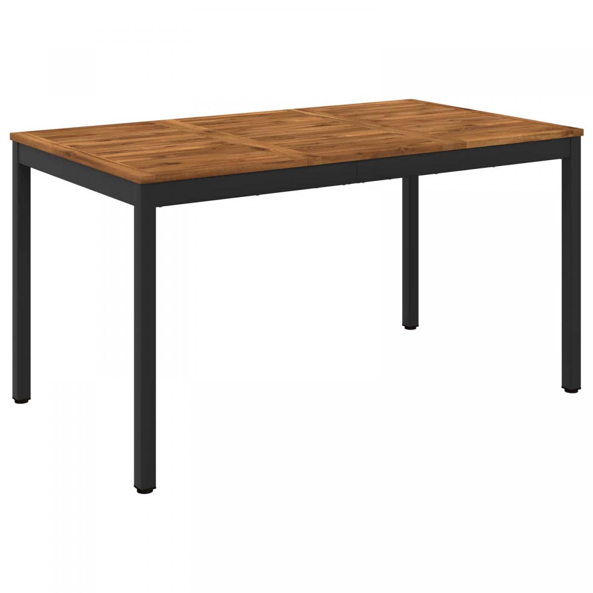 Mesa de cena de jardín