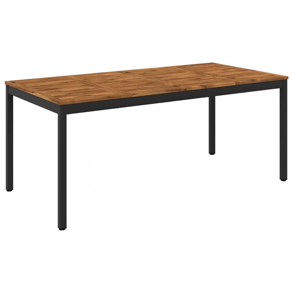 Mesa de cena de jardín