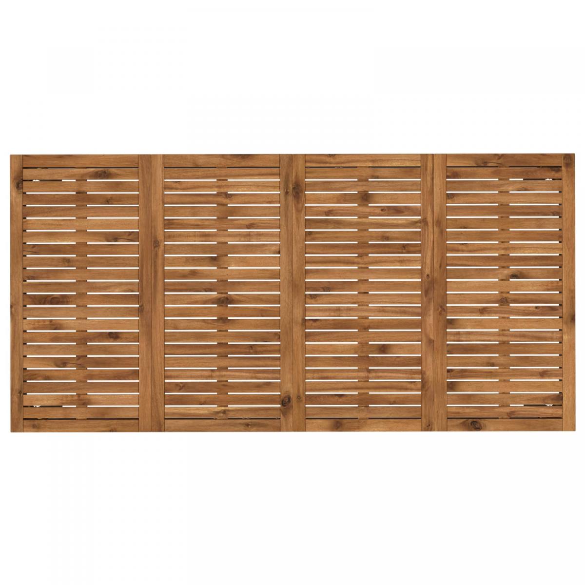 Mesa de cena de jardín