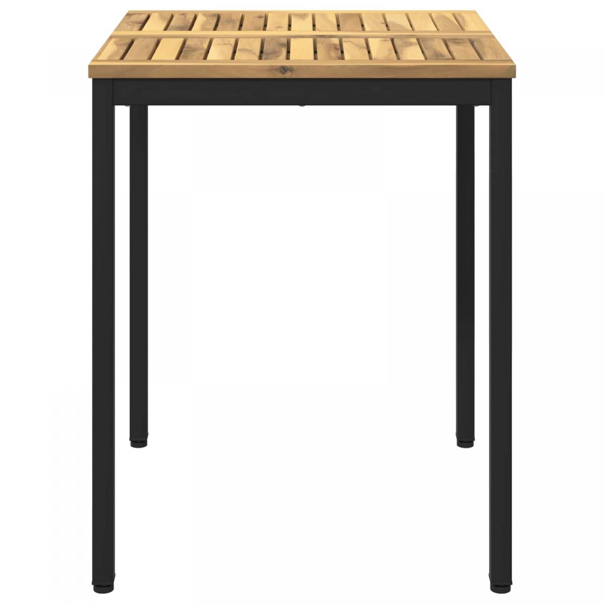 Mesa de cena de jardín