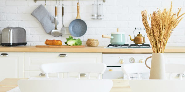 ¿Cómo amueblar una cocina para que sea bonita y práctica?